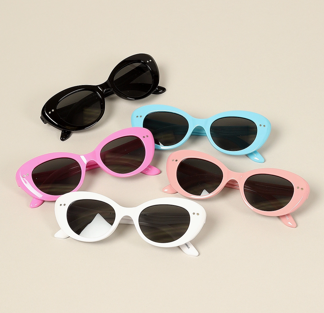 Kid's Bold Retro Oval Frame Sunglasses
