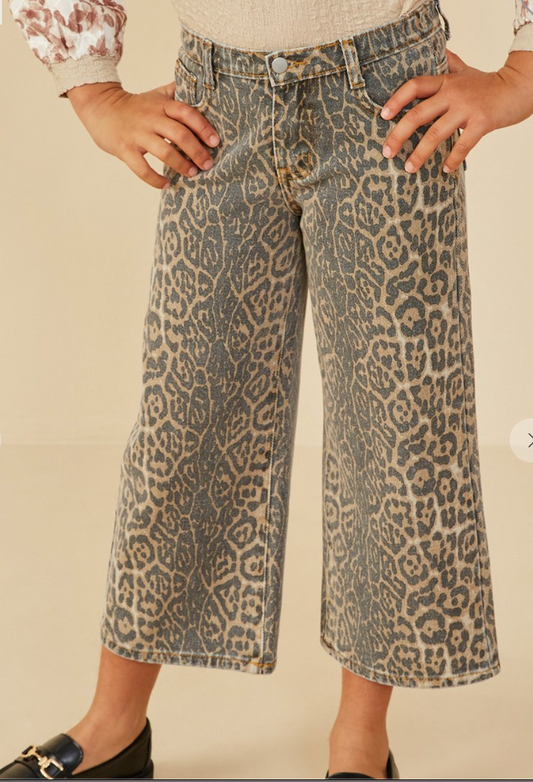 Girls Washed Leopard Print Relaxed Fit Denim Jeans