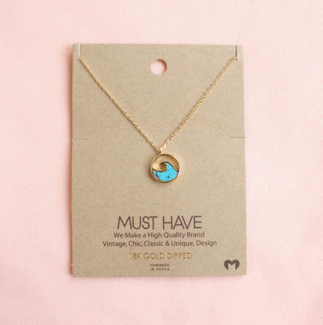 Round Wave Coin Pendant Necklace
